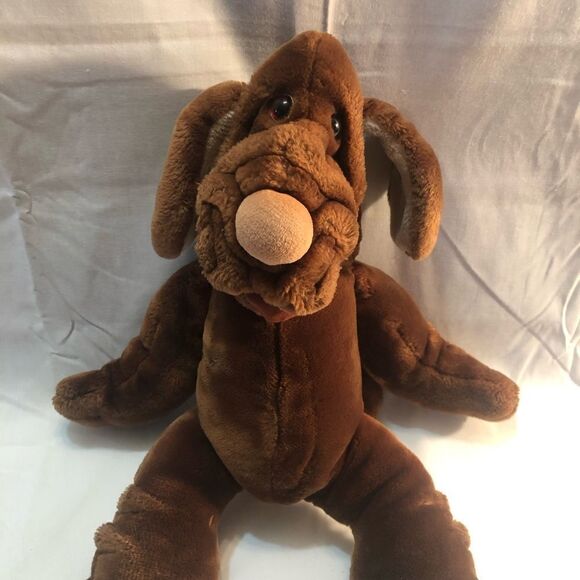 Ganz Bros. Vintage 1981 Wrinkles soft plush brown dog hand puppet. Model 4262918 - Picture 2 of 8